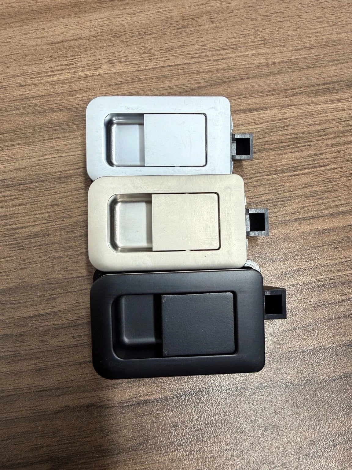 Black, nickel and silver flush pull slam latches